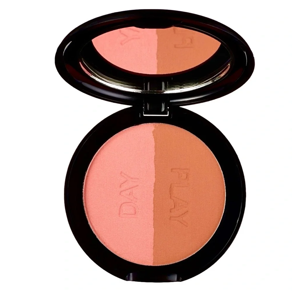 Vincent Longo Day & Play Duo Blush in Love Potion.